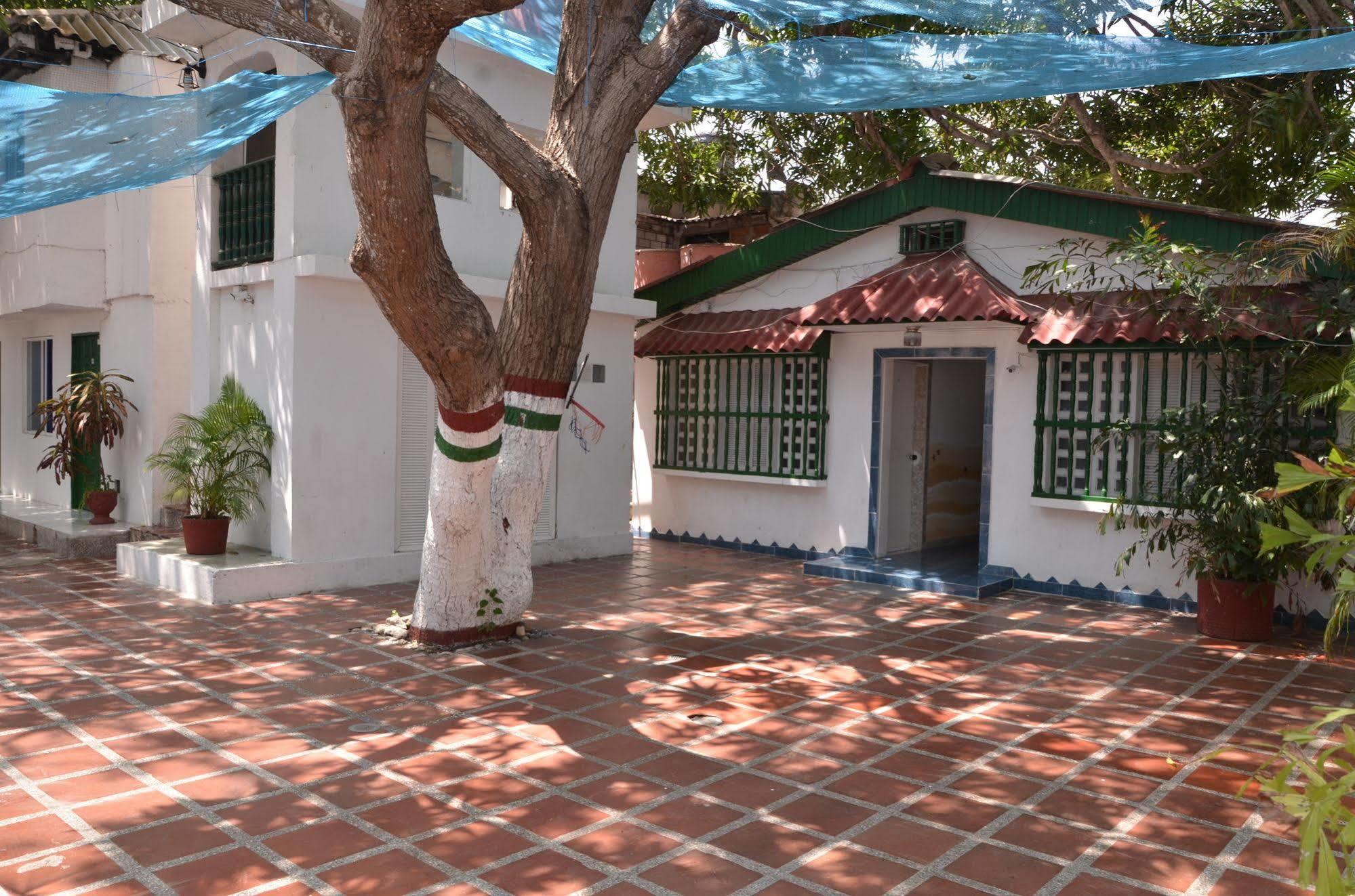 Hotel Vargas Airport Cartagena 外观 照片